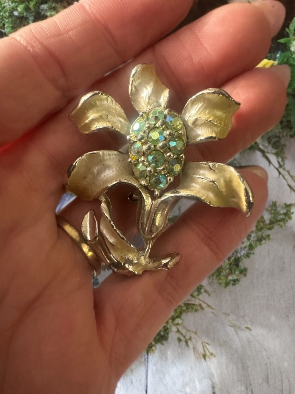 Vintage Gold Flower Brooch with Green Crystal Center - Women Jewelry